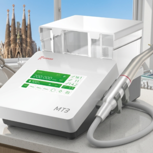 Imagen real con fondo generado por la IA